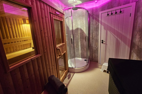 Sauna Fire and Ice Woolton